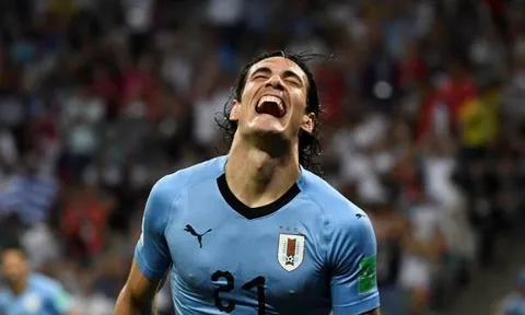 Cavani lập cú đúp, tiễn Bồ Đào Nha cùng Ronaldo về nước