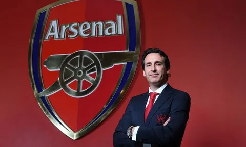 CĐV Arsenal vẫn xem Emery là 'người dưng ngược lối'