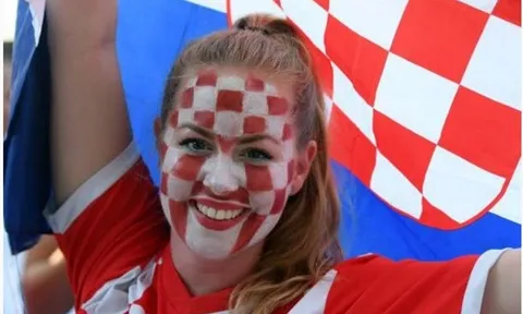 CĐV Croatia xuống đường ăn mừng chiến tích lịch sử