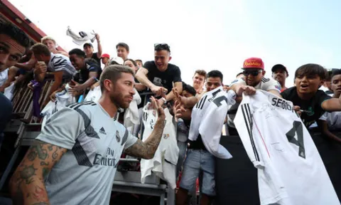 CĐV nước Mỹ biến ICC 2018 thành 'trò hề'