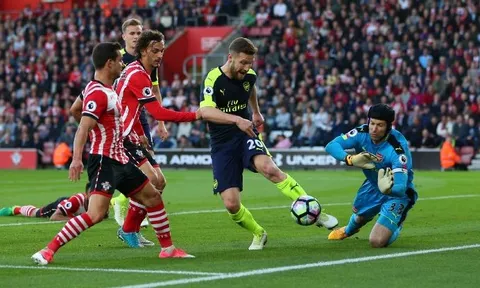 Chấm điểm Arsenal sau trận Southampton: Mustafi thế vai hoàn hảo