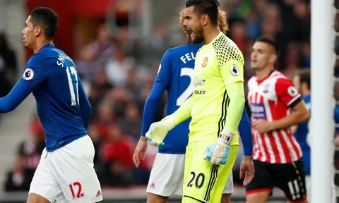 Chấm điểm Man United sau trận đấu với Southampton: Romero rực sáng