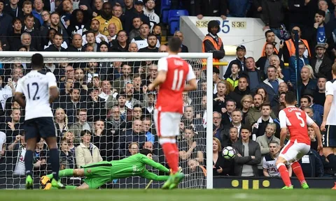 Chấm điểm Tottenham 2-0 Arsenal: May còn có Petr Cech