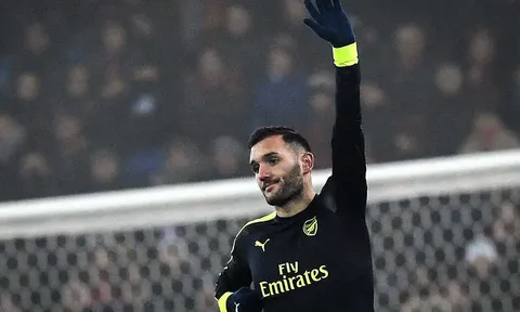 Chán Arsenal, Lucas Perez tái xuất La Liga?
