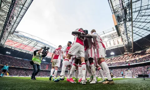 Chào châu Âu, Ajax đã trở lại!