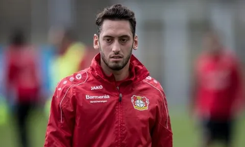 Chelsea, Arsenal gặp khó trong vụ chiêu mộ chuyên gia đá phạt Bundesliga