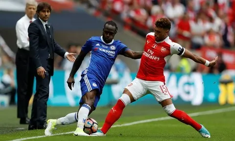 Chelsea khá hơn với chiến dịch "Bàn tay sắt" của Conte?