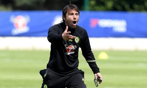 Chelsea giữ chân Conte: Kỷ lục lương bổng, kế hoạch 3 năm