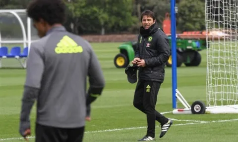 Chelsea lại mở cửa cho truyền thông trước thềm đại chiến