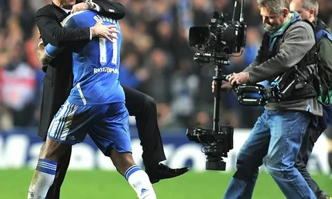 8 điểm trùng hợp kỳ lạ giữa Leicester và Chelsea vô địch năm 2012