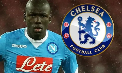 Chelsea phá két chiêu mộ sao Napoli