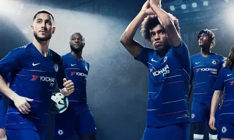 Chelsea tung áo đấu mới, CĐV tưởng trò đùa