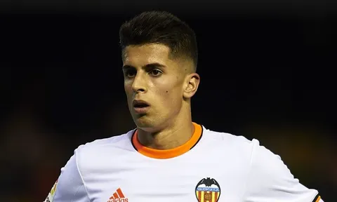Chi 25 triệu euro, Juventus đặt một tay vào sao Valencia