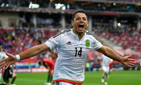 Chicharito sắp trở lại NHA, điểm đến không phải Man Utd