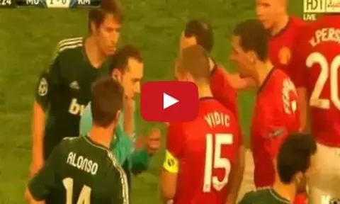 Chiếc thẻ đỏ fan Man United nhớ mãi không quên