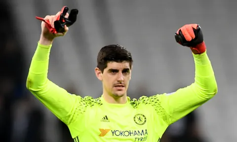 Chiến Tottenham, Conte báo tin vui về Courtois