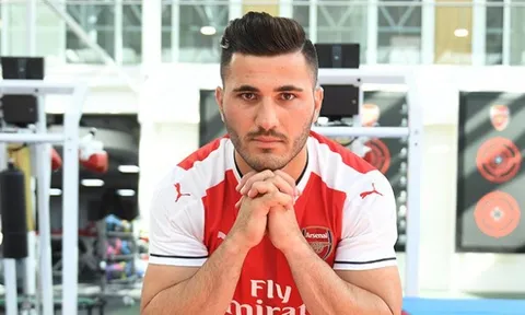 CHÍNH THỨC: Arsenal trình làng tân binh đầu tiên