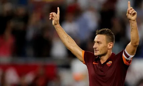 CHÍNH THỨC: AS Roma xác nhận Totti sẽ quay lại