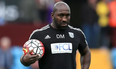 CHÍNH THỨC: Darren Moore được bổ nhiệm HLV trưởng của West Brom