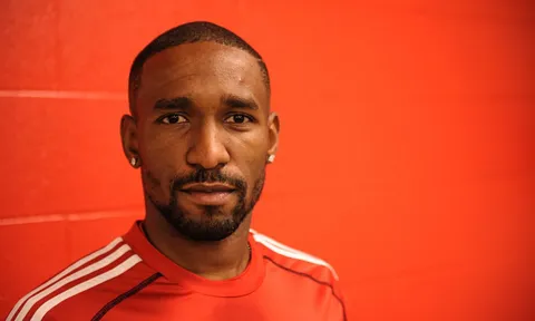 CHÍNH THỨC: Defoe có bến đỗ mới
