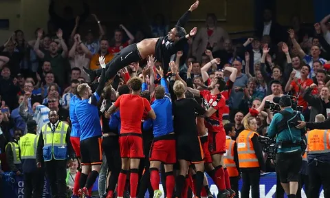 CHÍNH THỨC giúp Huddersfield trụ hạng, David Wagner bay giữa trời Stamford Bridge