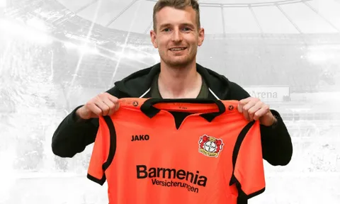 CHÍNH THỨC: Mất 0 đồng, Leverkusen chiêu mộ thủ thành xuất sắc nhất Bundesliga
