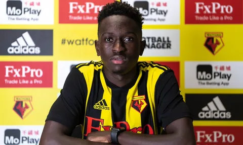 CHÍNH THỨC: Vượt mặt Barca, Watford chiêu mộ thành công nhà vô địch U19 châu Âu