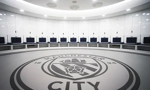 Choáng với phòng thay đồ sang chảnh của Man City