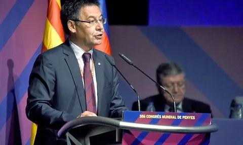 Chủ tịch Barca công khai chỉ trích 'kẻ phản bội' Neymar