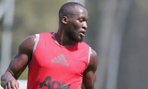 Chưa đá trận nào, Romelu Lukaku đã lập kỉ lục cho Man Utd
