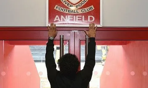 Chùm ảnh: Ngày thứ 2 của Mohamed Salah tại Liverpool