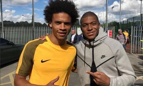 Chuyển biến bất ngờ: Mbappe xuất hiện tại Manchester