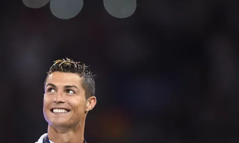 Chuyển nhượng Real Madrid ngày 07/06: Perez bán cả Ronaldo?