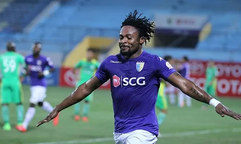 CLB Hà Nội mất 'vua dội bom' đúng thời kỳ V.League căng thẳng nhất