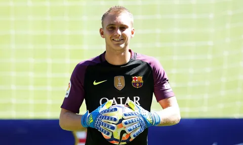 CLB Ngoại hạng Anh muốn giải cứu sao Barca