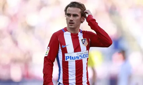 Có vé dự Champions League, sao M.U công khai chào mời Griezmann