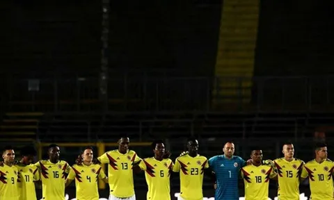 Cầu thủ bóng đá Colombia bị bắn chết trên phố