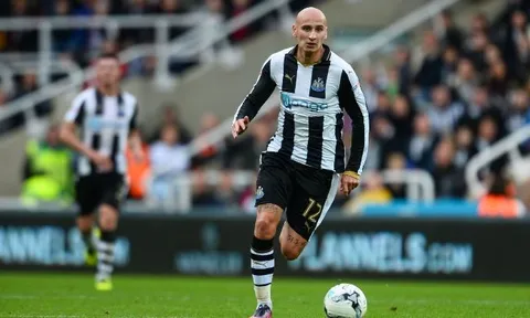 Còn ai nhớ đến Jonjo Shelvey (Newcastle)