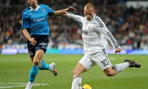 Còn ai nhớ Wesley Sneijder?