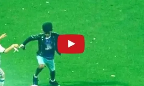 Con trai Cristiano Ronaldo qua người rồi ghi bàn cực đỉnh