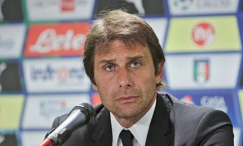 Conte nói lời khiến NHM Chelsea thắt lòng