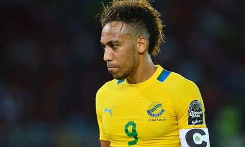 Conte ra quyết định, Aubameyang đã rất gần Chelsea
