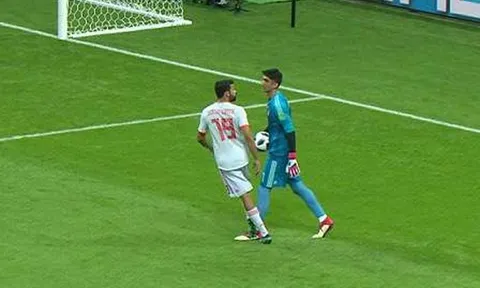 Costa lên tiếng về màn 'triệt hạ' thủ môn Iran