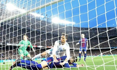 Tỏa sáng rực rỡ, Ronaldo vẫn chịu bất công ở Real Madrid