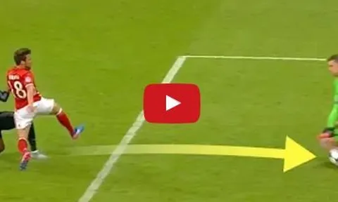 Cristiano Ronaldo và Lionel Messi đọ tài 'xâu kim' thủ môn