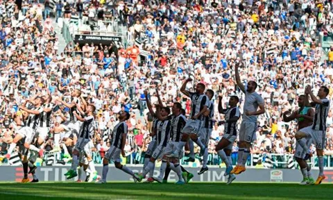 Crotone 'phá kèo' thất bại, Juventus chính thức vô địch Serie A