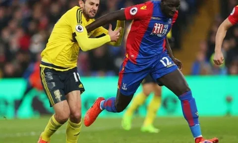 Crystal Palace rút lui, Sakho hết đường rời Liverpool