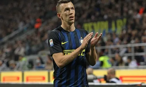 Cực nóng: Chelsea 'nẫng' Perisic từ tay M.U