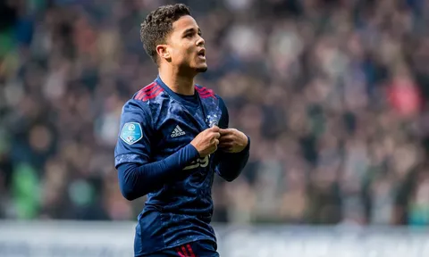 Cuộc đua Justin Kluivert: Khi "phù thủy" ra tay