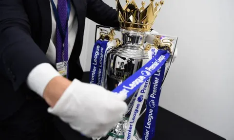 Cúp vô địch Premier League đã có mặt tại Stamford Bridge